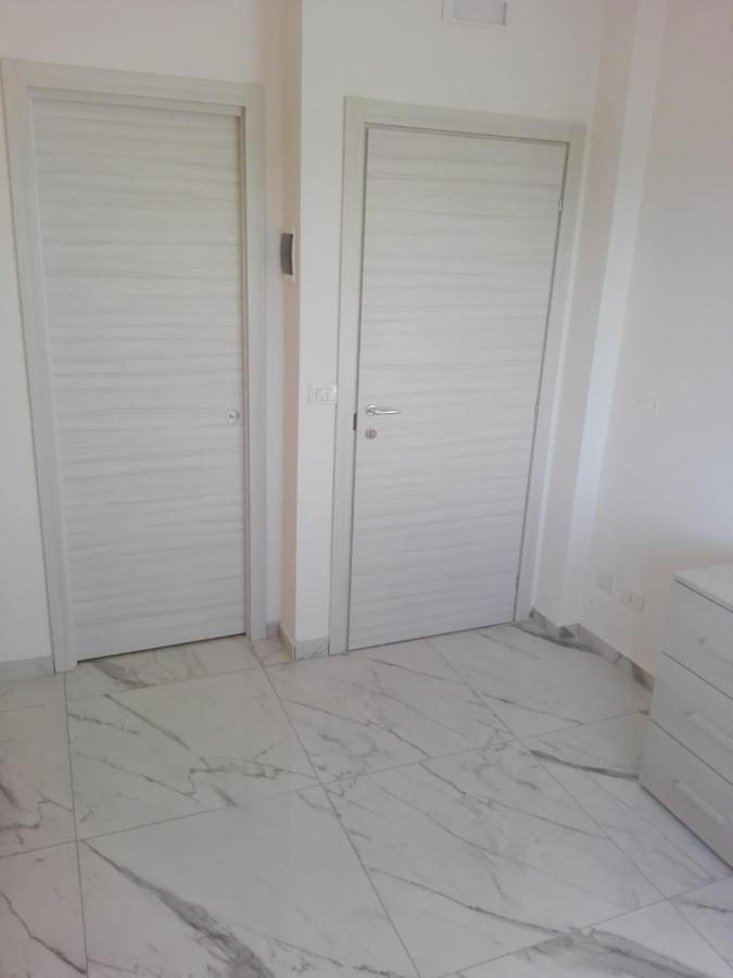 Miniappartamenti Da Lello Margherita Di Savoia Exterior foto